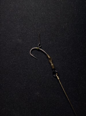 Ronnie Rig NR2 - Hak rozm 4 Gotowy Przypon Karpiowy